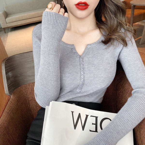 帮手主图-秋装2020款V领毛衣女网红薄款心机设计感针织衫内