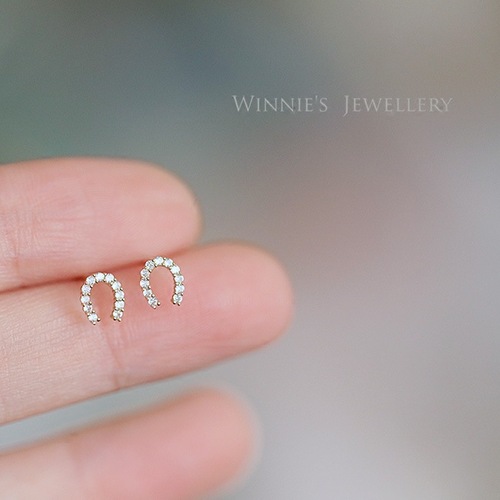 Full Diamond Horseshoe S925 Sterling Silver Plated 14K Gold Stud Earrings Small and Elegant Zirconia Exquisite U-shaped Lucky Stud Earrings for Women