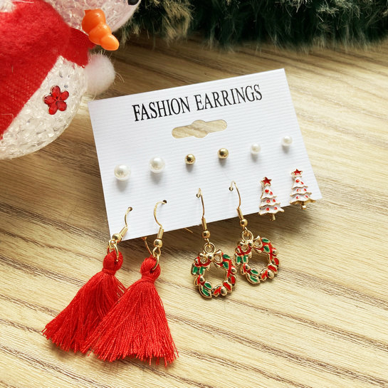 New Christmas Earrings Creative Retro Pearl Tassel Earring Set display picture 3