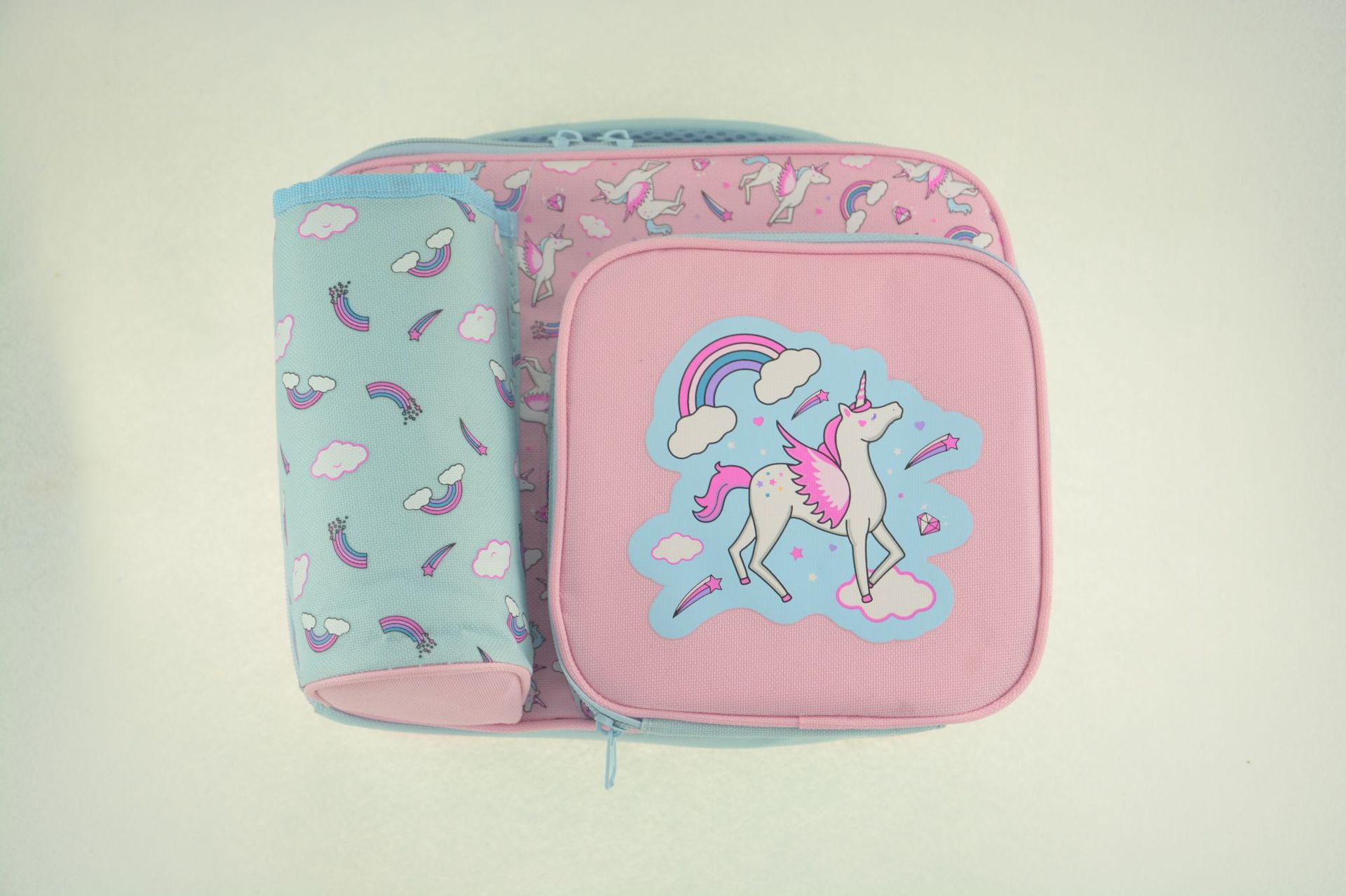 Universal travel picnic bag