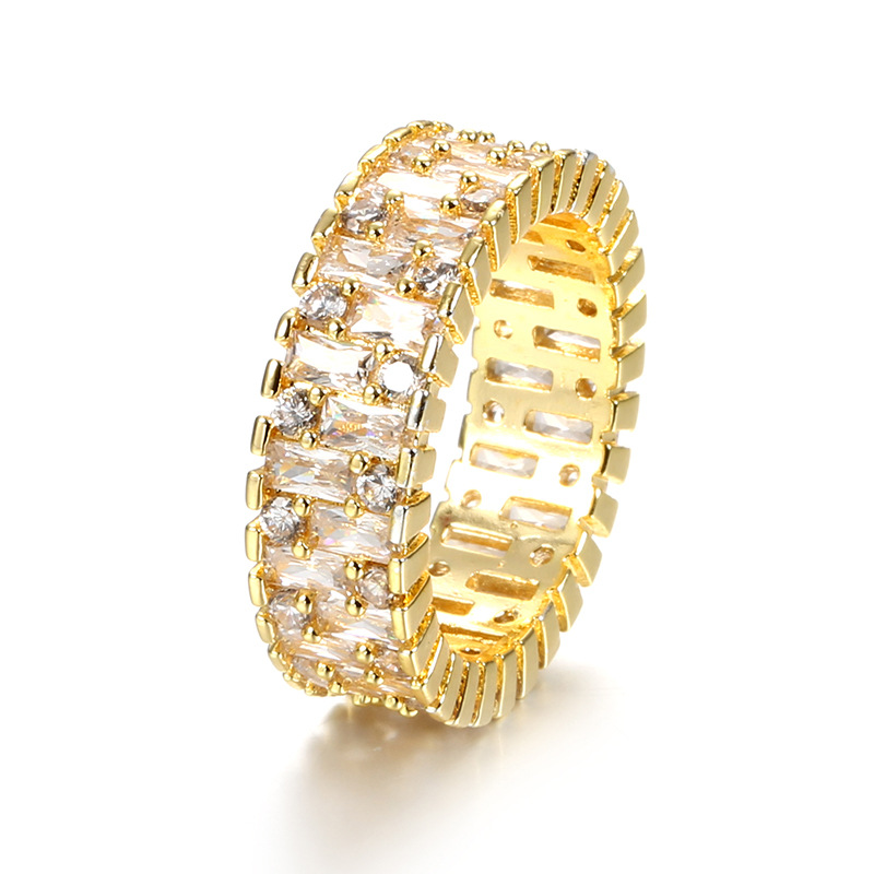 Z0768 gold and white