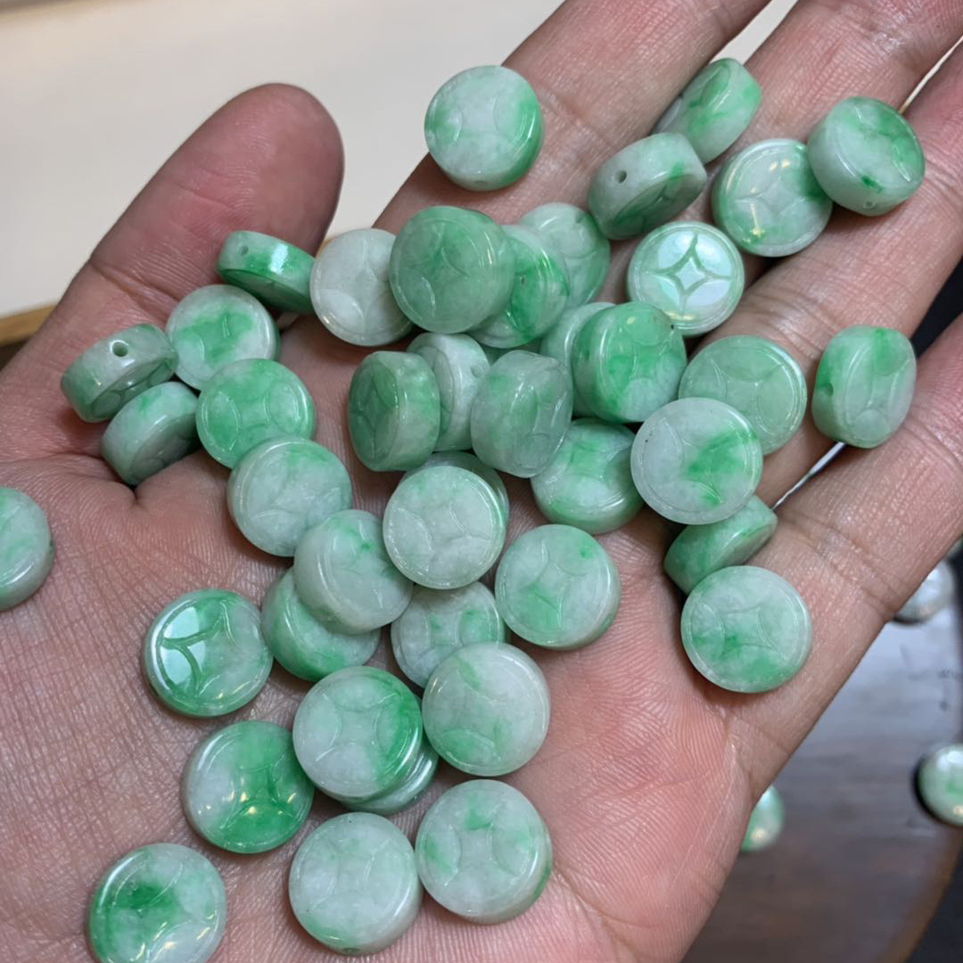 绿翠鱼天然缅甸A货翡翠雕刻穿配件金钱DIY手链配件配饰厂家直销|ms