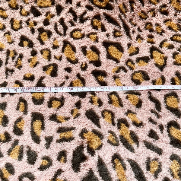 No. 6 pink leopard print