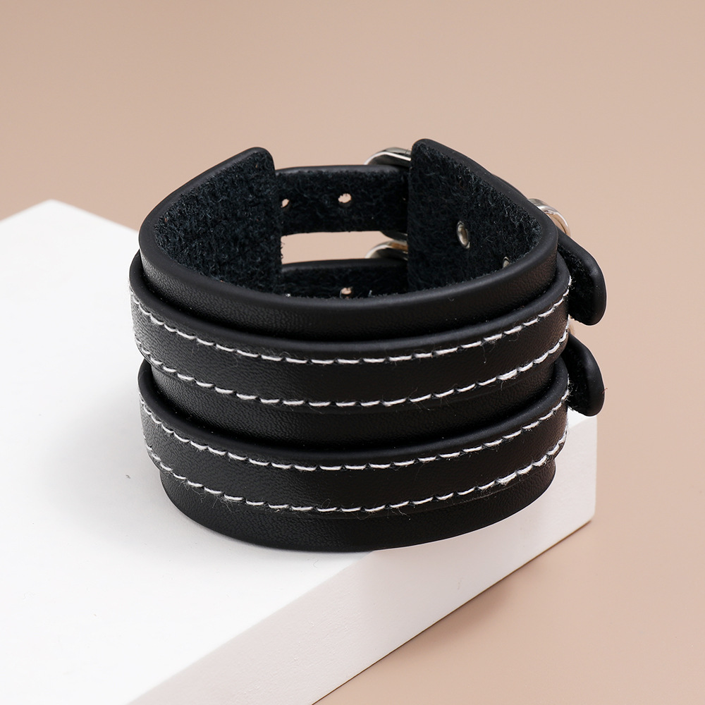 Hot Selling Multi-layer Pu Leather  Simple  Punk Bracelet display picture 3