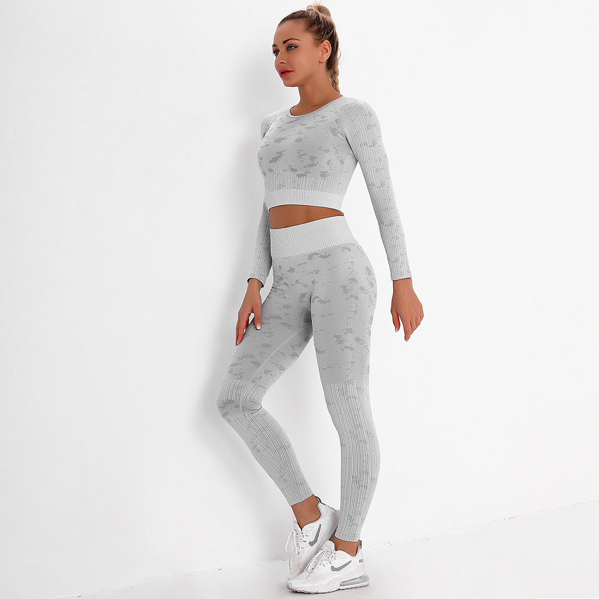 seamless knitted camouflage jacquardlong sleeve striped trousers yoga suit NSNS10668