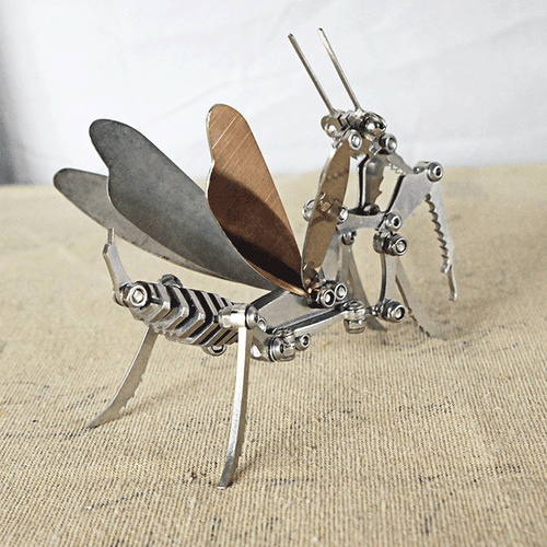One drop handmade hand and foot foldable metal crafts mantis model ornament SMG mantis model