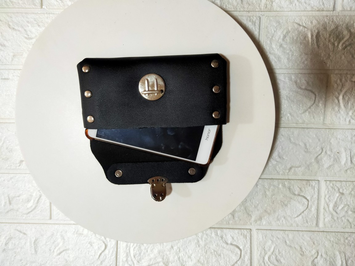 6.5 mobile phone currency Belt PU Leather sheath man Lock catch mobile phone Waist pack Stall Night market Rivers and lakes Source of goods