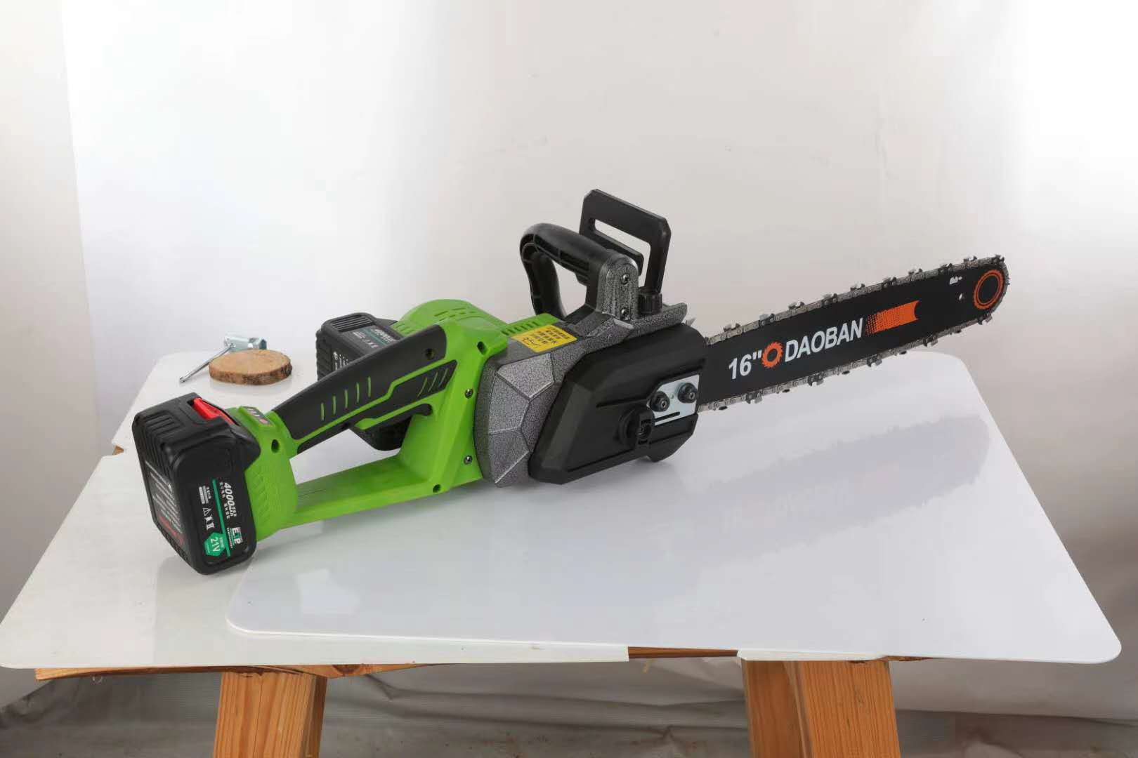 佳世博锂电电锯充电式家用大功率无线手持锂电锯户外砍树机电链锯|ru