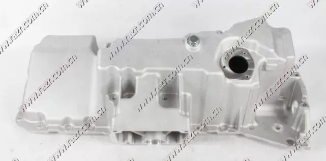 适用于 宝马  发动机油底壳 OIL PAN 11137629210。