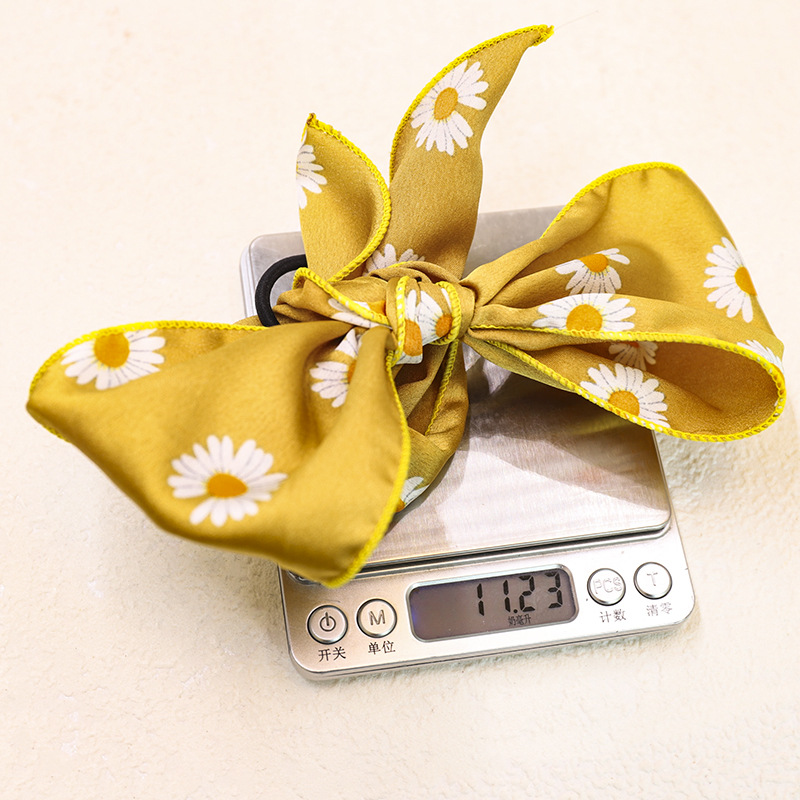 Small Daisy Flower Sweet Hair Ring display picture 2
