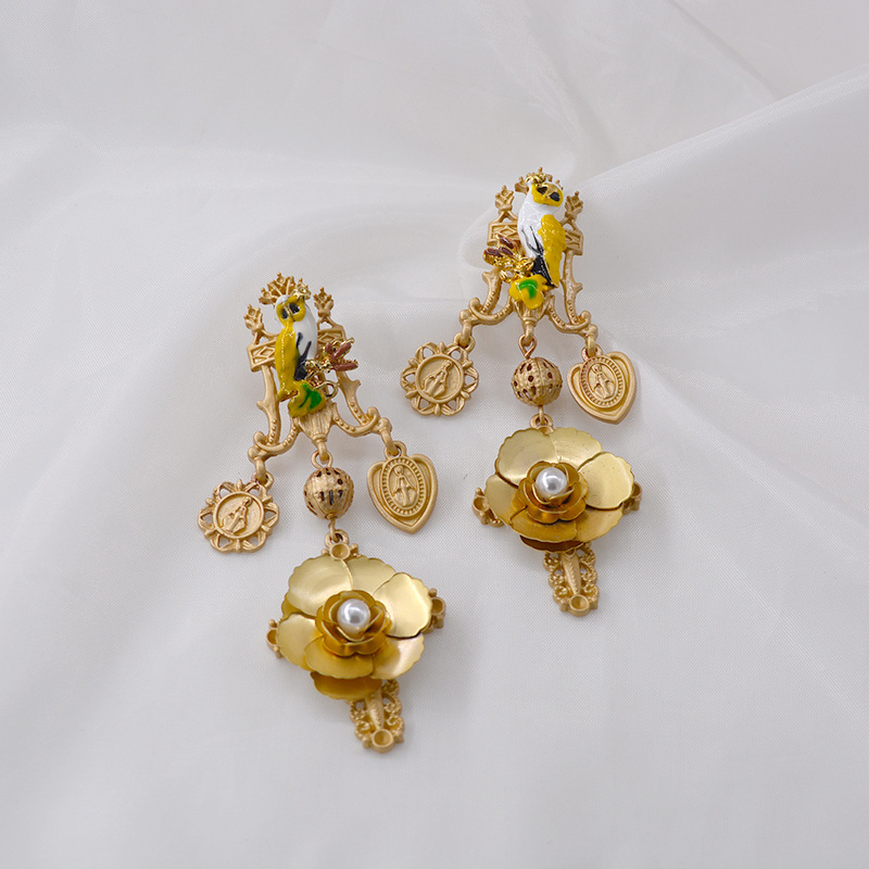 Retro Palace Style Flower Earrings Thin Long Earrings Colorful Bird Earrings Baroque Earrings Nihaojewelry Wholesale display picture 6