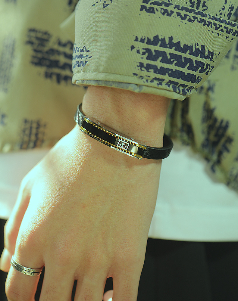 Fashion Leather Titanium Steel Bracelet display picture 8