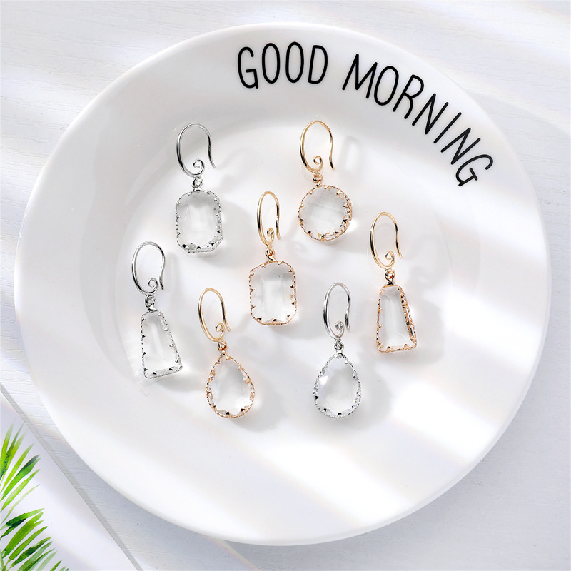 Simple Round Crystal Earrings Wholesale display picture 8