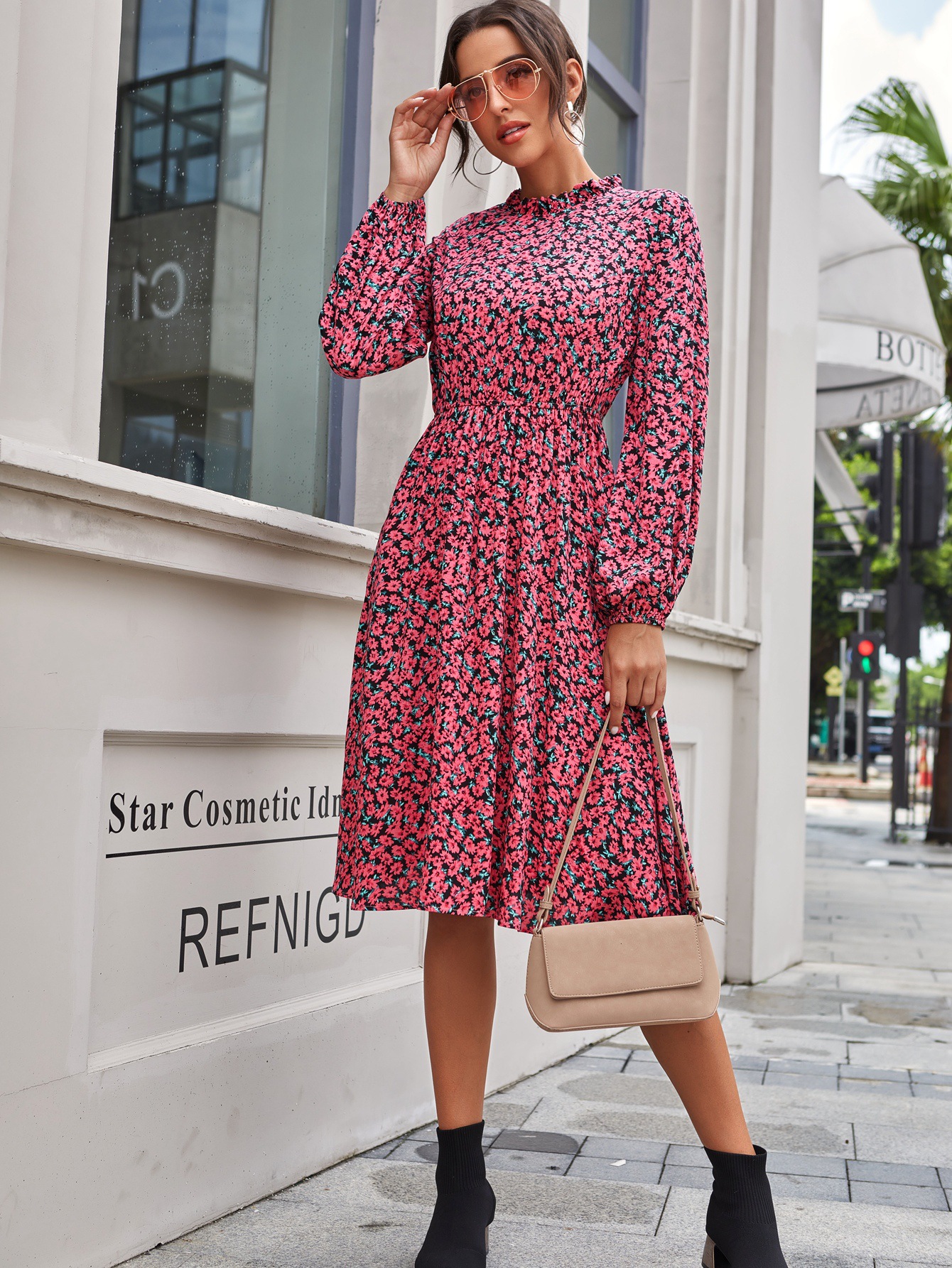 vestido floral elástico apretado de la cintura que recibe la mitad del cuello alto de las mujeres nihaostyles ropa al por mayor NSJM80828