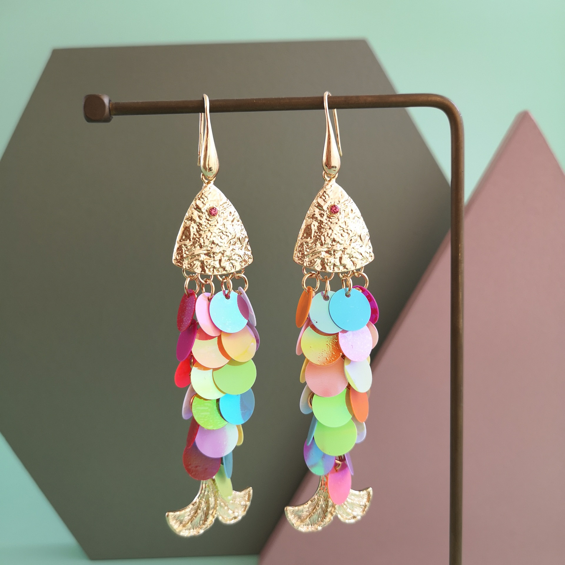 New Round Sequins Color Shell Fish Scale Fish Earrings Fashion Earrings For Women Wholesale display picture 11