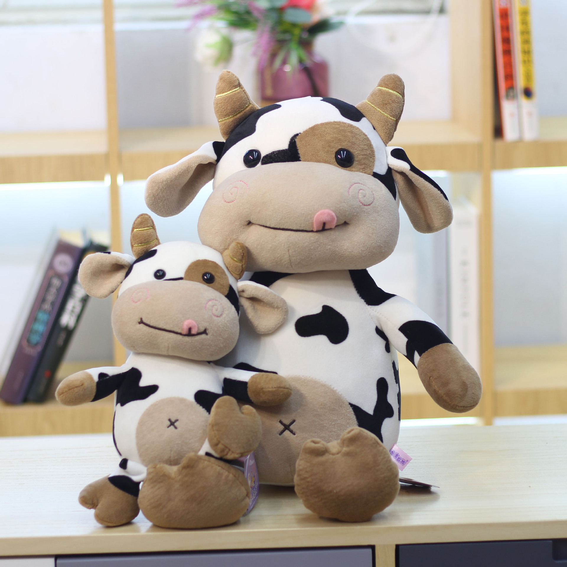 Nueva lindo Habi vaca juguete de peluche vaca muñeca simulación Linda mascota Zodiaco vaca muñeca regalo de una sola pieza entrega