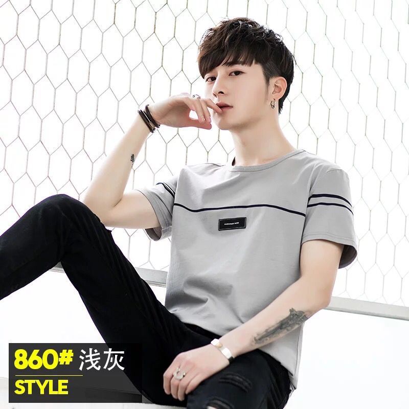 Verano nueva camiseta de manga corta cuello redondo de los hombres suelta estilo coreano juventud estudiante media manga camiseta camisa de fondo venta al por mayor