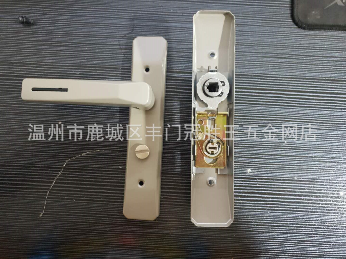 eb658bb1985df1a09f7d7da0fe7da3