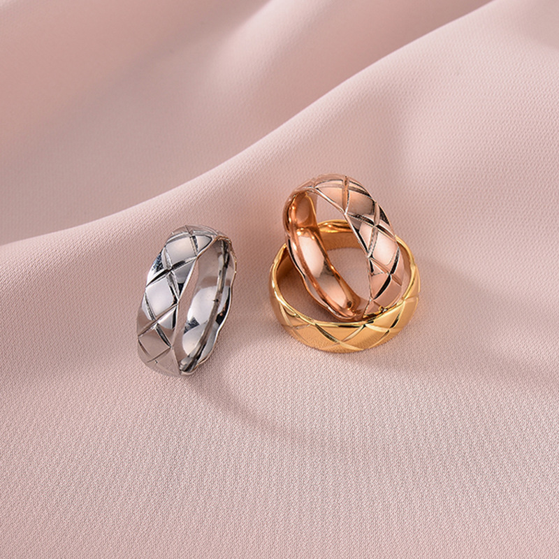 Titanium Steel Material Fashion Lingge Titanium Steel Plating Rings 1 Piece