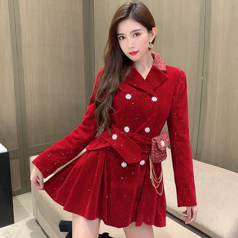 时尚减龄显瘦连衣裙2020秋季新款璀璨丝绒百褶小腰包西装裙