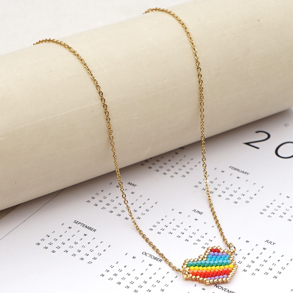 Hot Selling Fashion Hand-woven Colorful Love Necklace Wholesale display picture 11