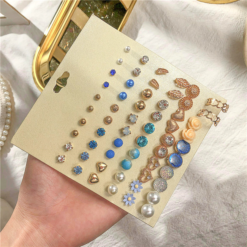 Korean 30 pairs of earrings suit imitation zircon love flower diamond pearl earrings wholesale nihaojewelrypicture4