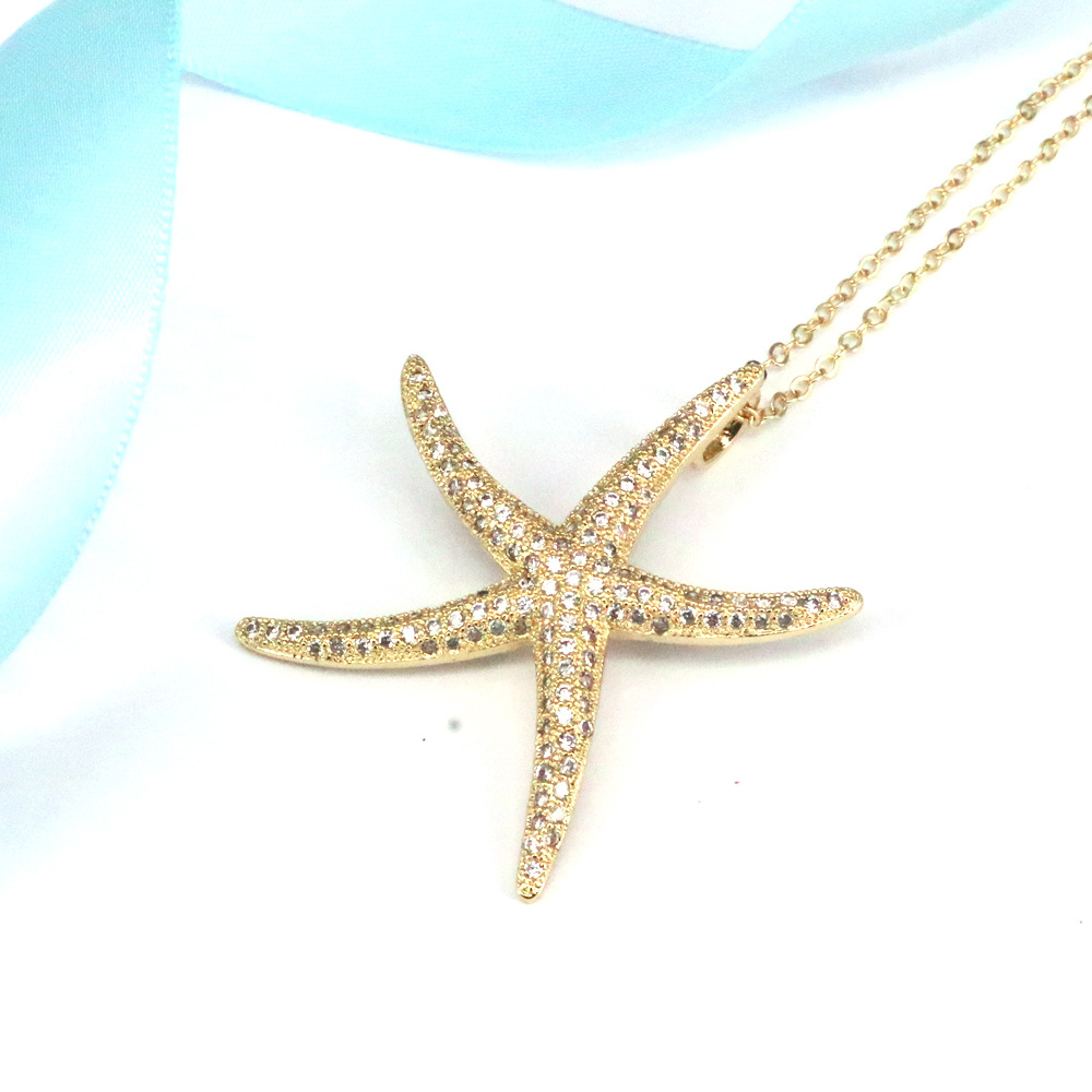 Fashion Micro-set Zircon Necklace Creative Copper Electroplating Starfish Necklace display picture 3