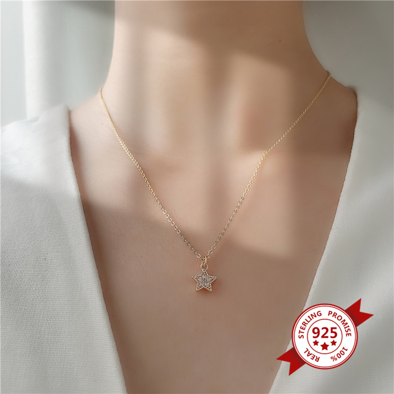 Fashion Star Inlaid Zircon Necklace Simple Five-pointed Star Clavicle Chain display picture 4