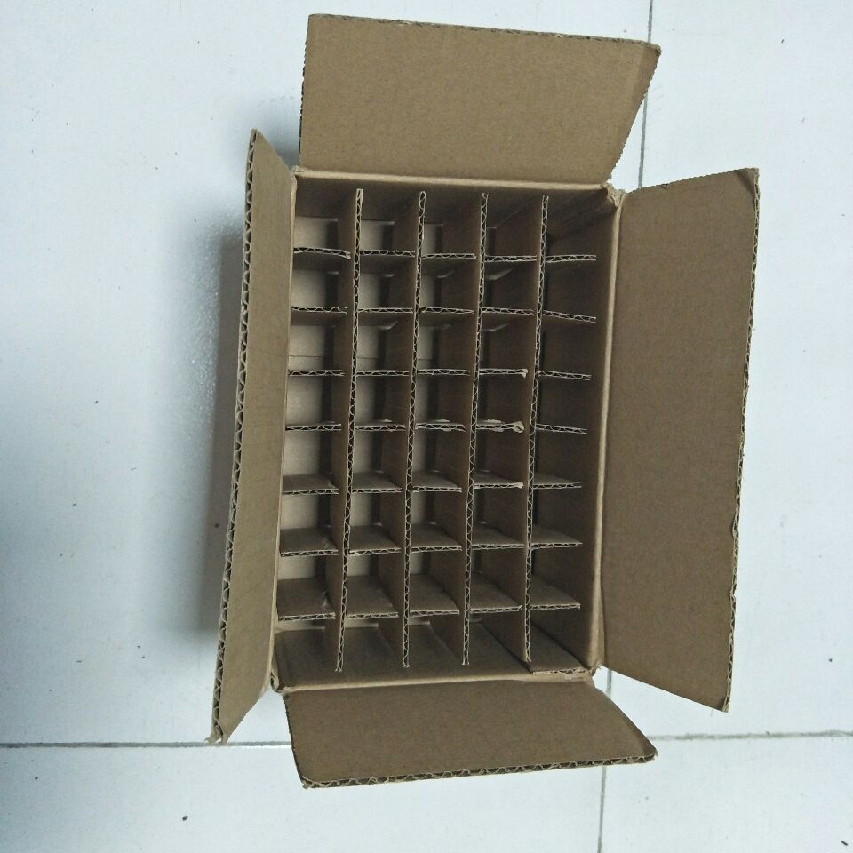 纸箱纸板瓦楞纸水果箱内包装分格刀卡井字格纸箱固定卡整套定做