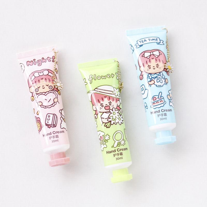 Bella我看世界长款挂坠护手霜