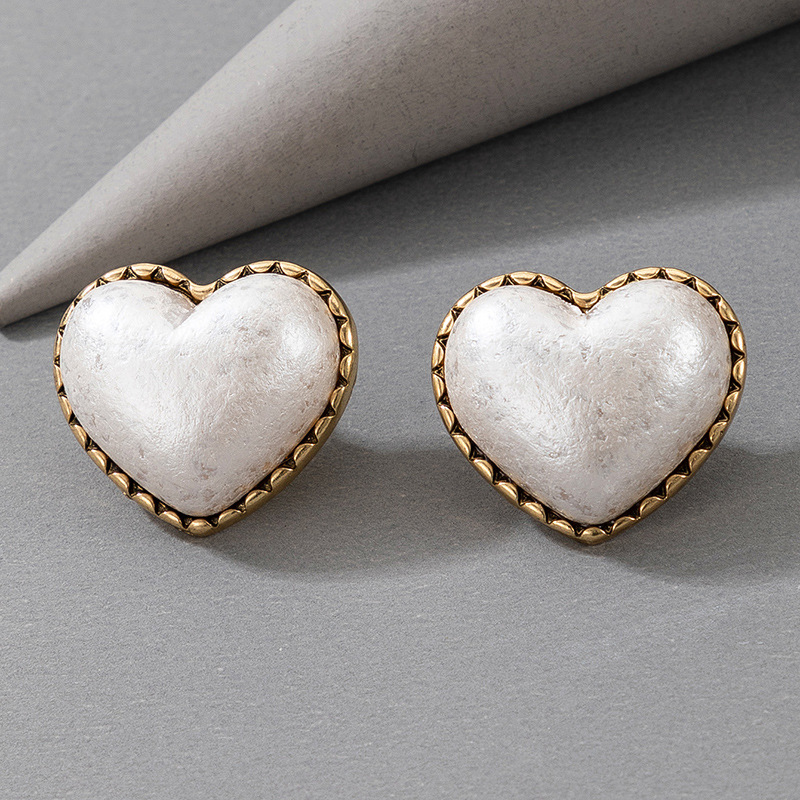 Heart-shaped Pearl Earrings display picture 3