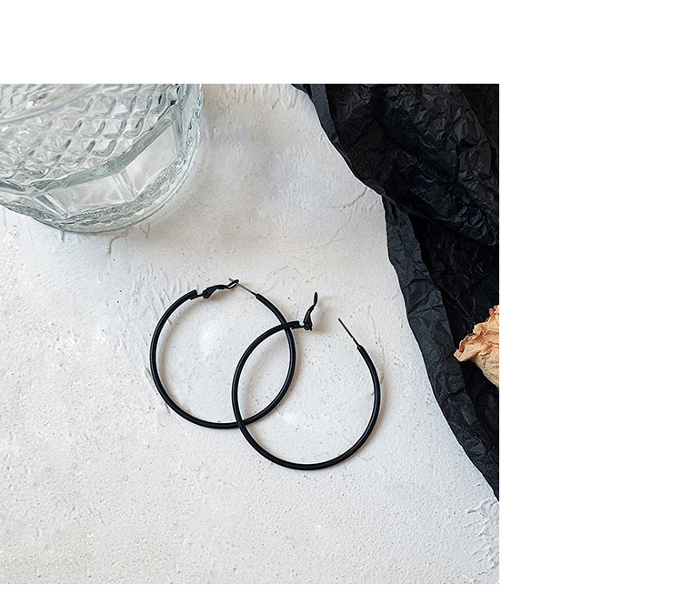 O1CN01P2DcsA203F2B50jxV_!!8301