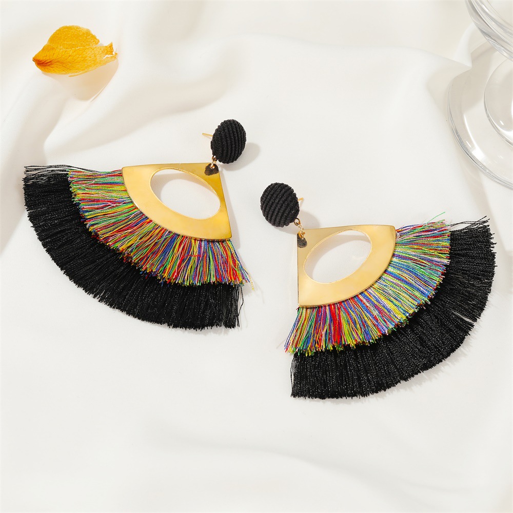 New Exaggerated Double-layer Fan-shaped Bohemian Retro Tassel Earrings Wholesale Nihaojewelry display picture 7