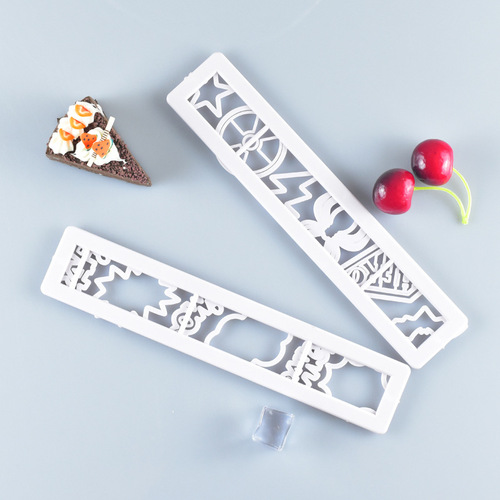Superhero themed cookie molds, cake decorations, baking tool sets, factory direct sales and supply