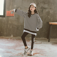 女童條紋衛衣2023春季新款韓版中大童時髦寬鬆拼接長袖字母上衣