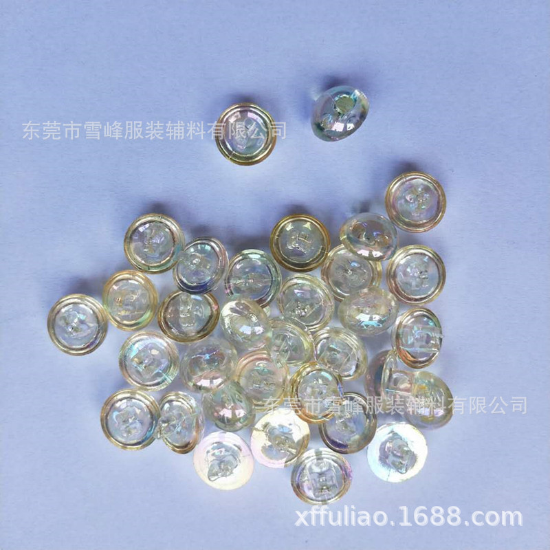 厂家直销 透明纽扣 半圆纽扣 女装纽扣 服装配件 款式多样