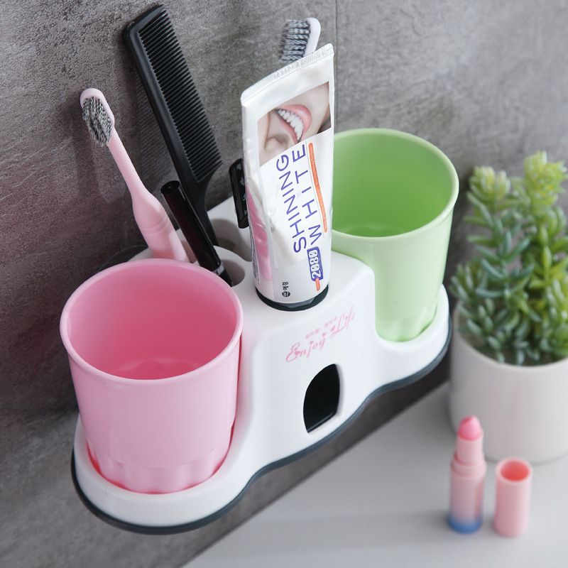 批发免打孔浴室双杯牙刷架 洗漱套装日用百货牙刷座自动挤牙膏器