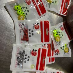 供應漁具5個袋裝足克鉛頭鈎鋒利本色原色鉛頭鈎軟餌路亞鈎朝天鈎