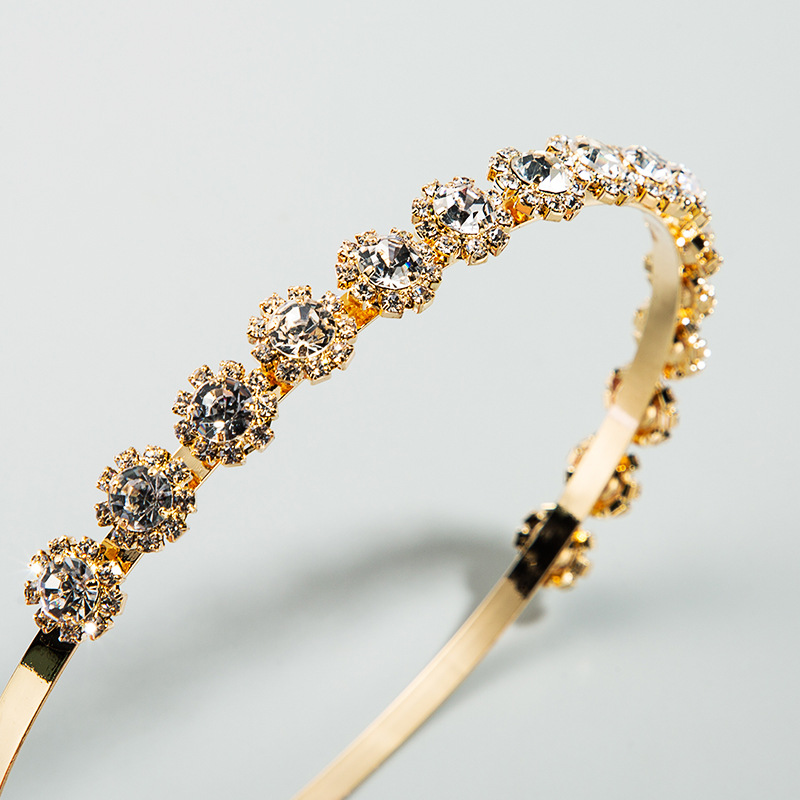 Korean Fine-edged Rhinestone Hair Band Female Alloy Headband Flower-shaped Hair Accessories display picture 4