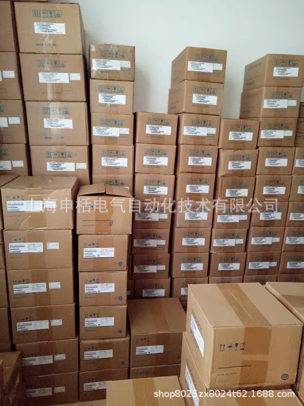 SGMJV-01ADA61+SGDV-R90A01A安川伺服全新原装现货，欢迎询价