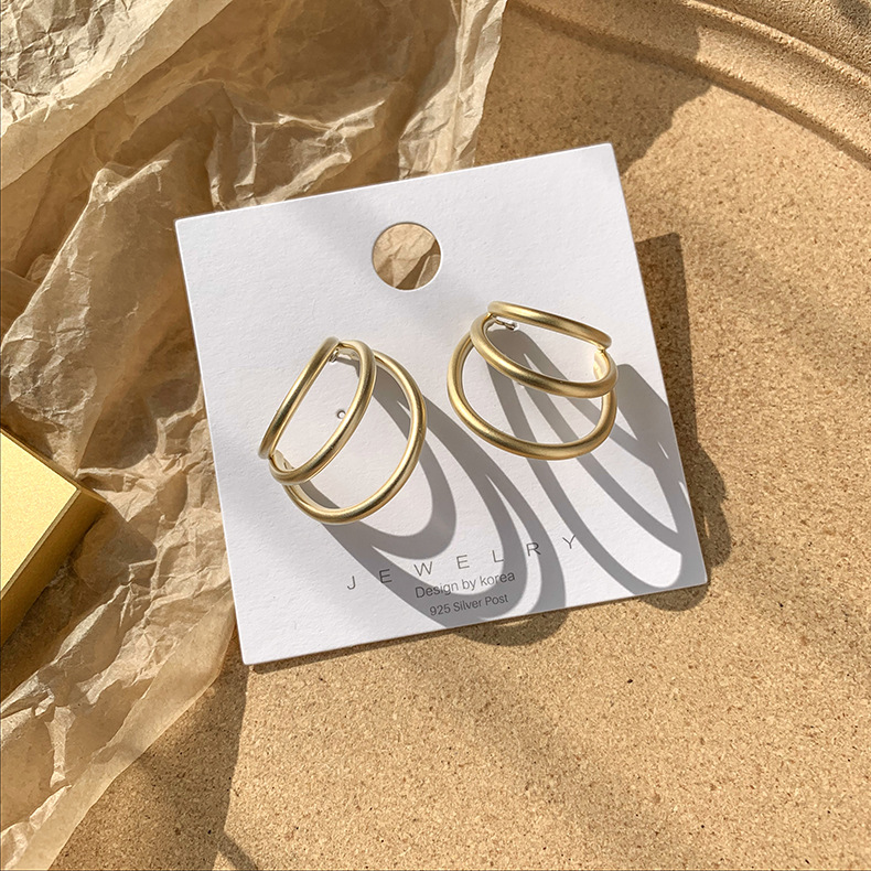 Simple Geometric Metal Irregular Semicircular Arc Earrings display picture 12