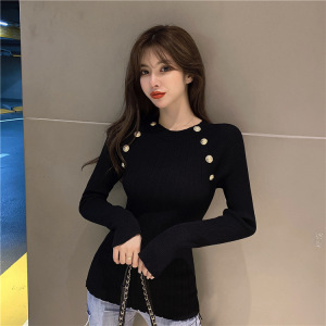 金色纽扣设计感上衣女2020秋新款复古长袖圆领针织打底衫毛衣