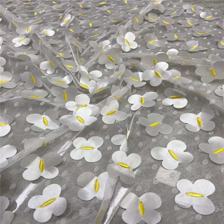 网红童装彩色波点蝴蝶网纱刺绣蕾丝面料厂家批发时尚连衣裙绣花布