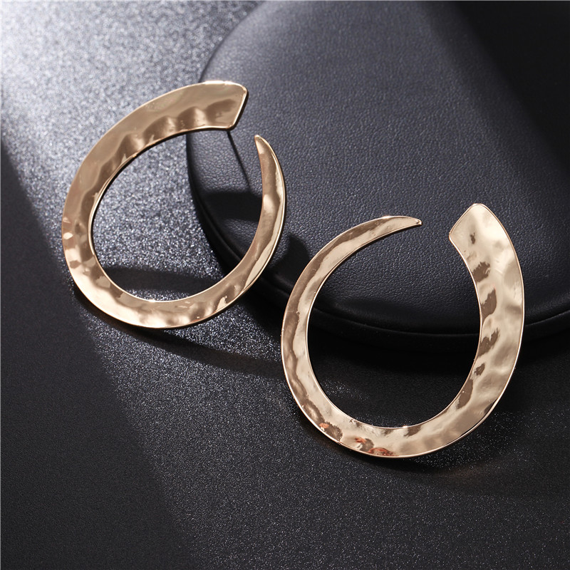 New Fashion Wild Alloy Geometric Irregular Circle Earrings Wholesale display picture 8