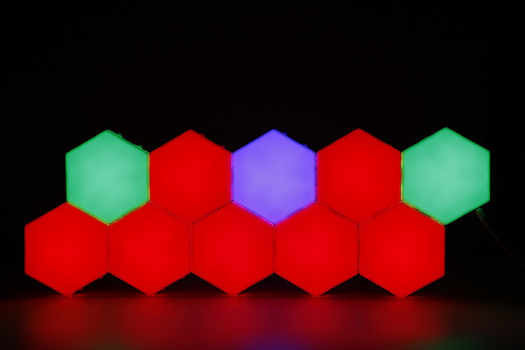 3彩色  750x500.jpg