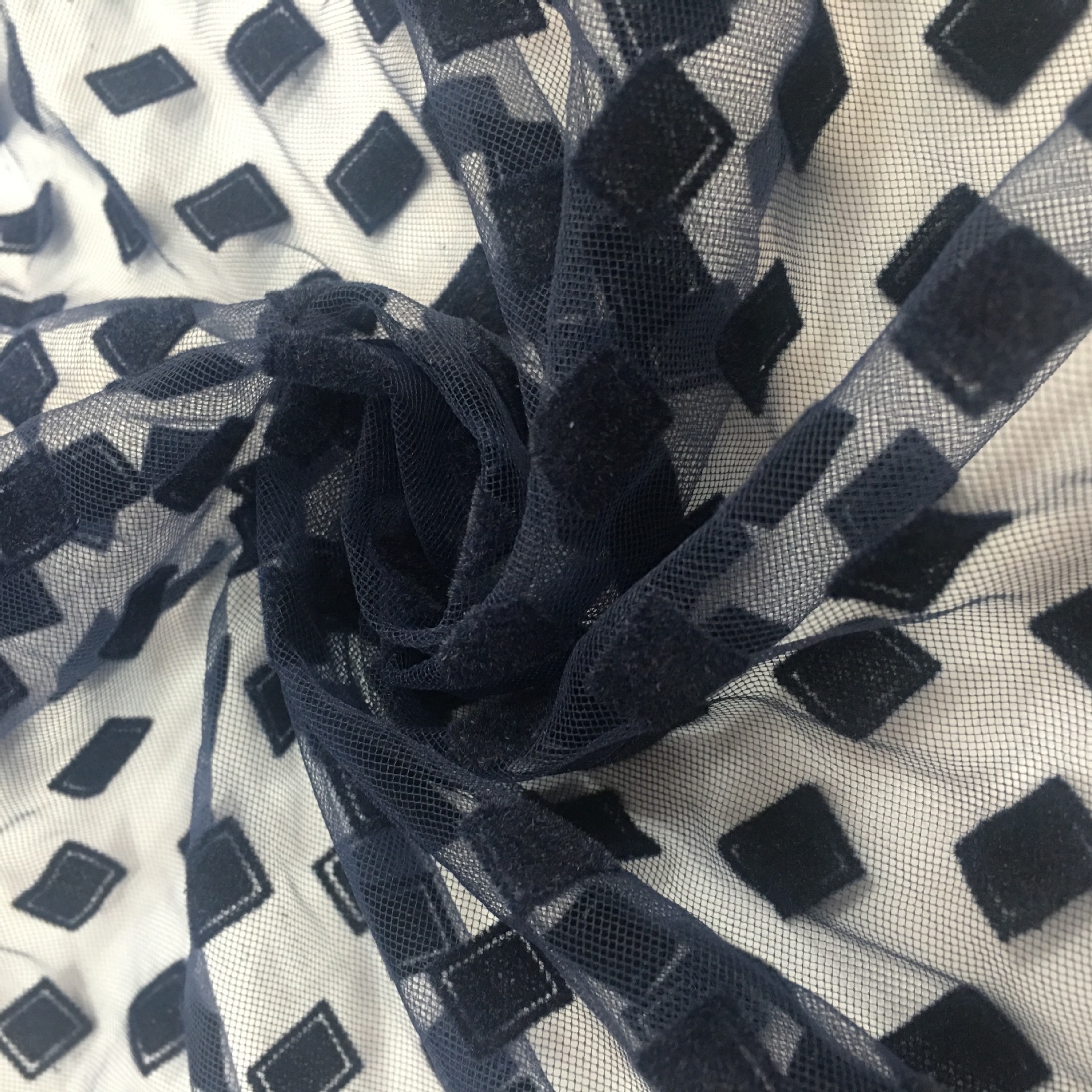 2019年   涤纶网布植绒  厂家销售    童装面料   网布印花