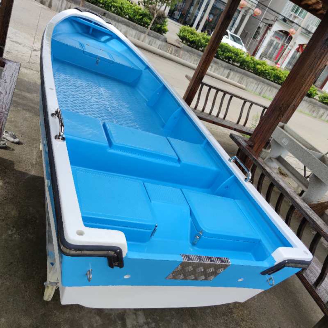 玻璃钢船海钓船捕鱼船带自排水活水舱 可配马达|ms