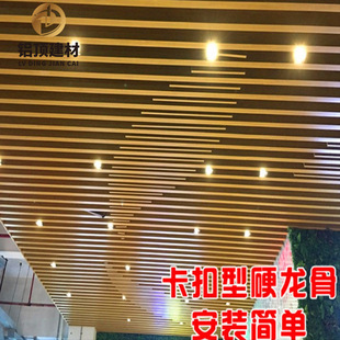 �X�Ͻ�u�Ͳ۷�ͨ����X���ľ�y�ɫ�S��ֱ�N�����b���