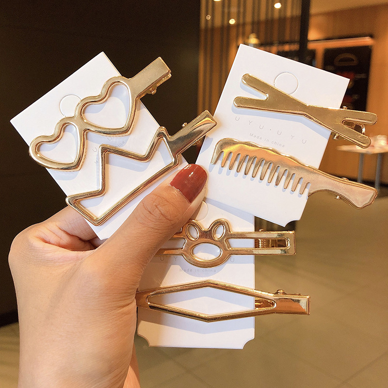 Metallic Glossy Hairpin Creative Geometric Cheap Hairpin Wholesale display picture 4