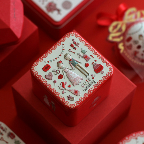 Red groom and bride three-dimensional relief small square box wedding candy box creative iron box candy box gift box